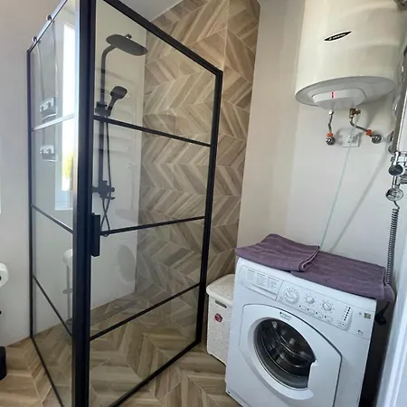 شقة Parus100